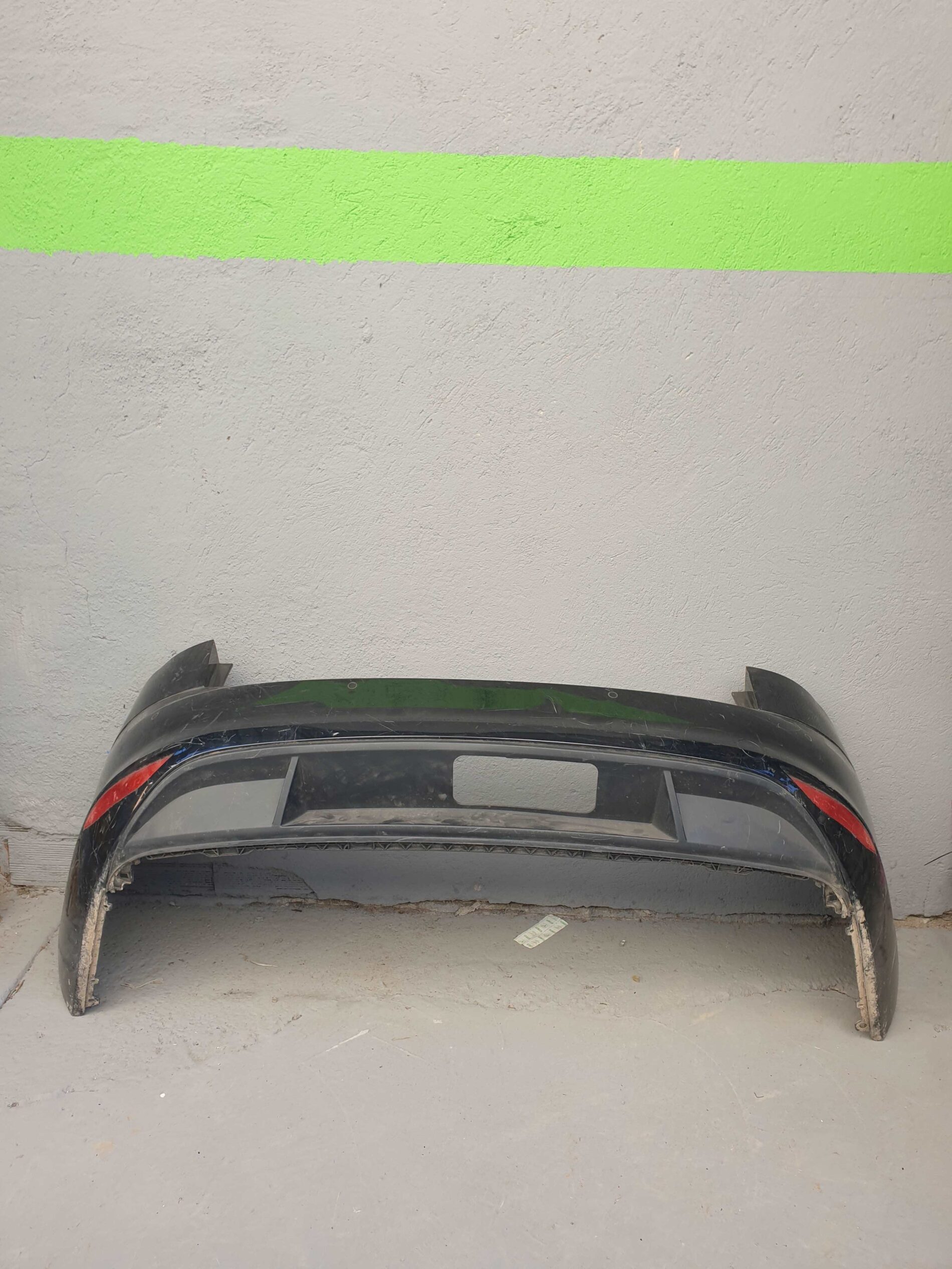 Paraurti posteriore nero – Volkswagen Golf 7 s.w.
