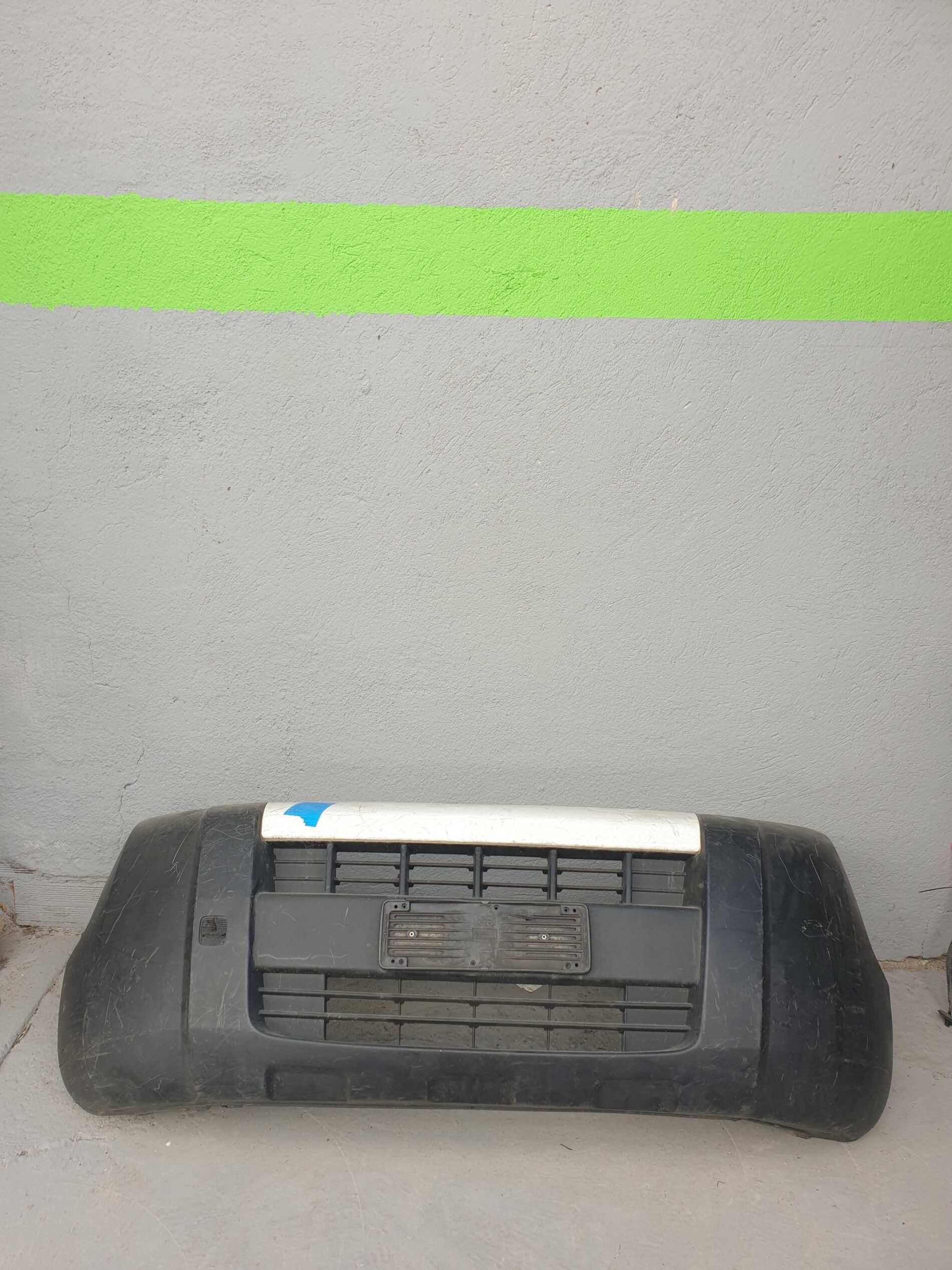 Paraurti anteriore nero – Fiat Fiorino/Qubo/Bipper