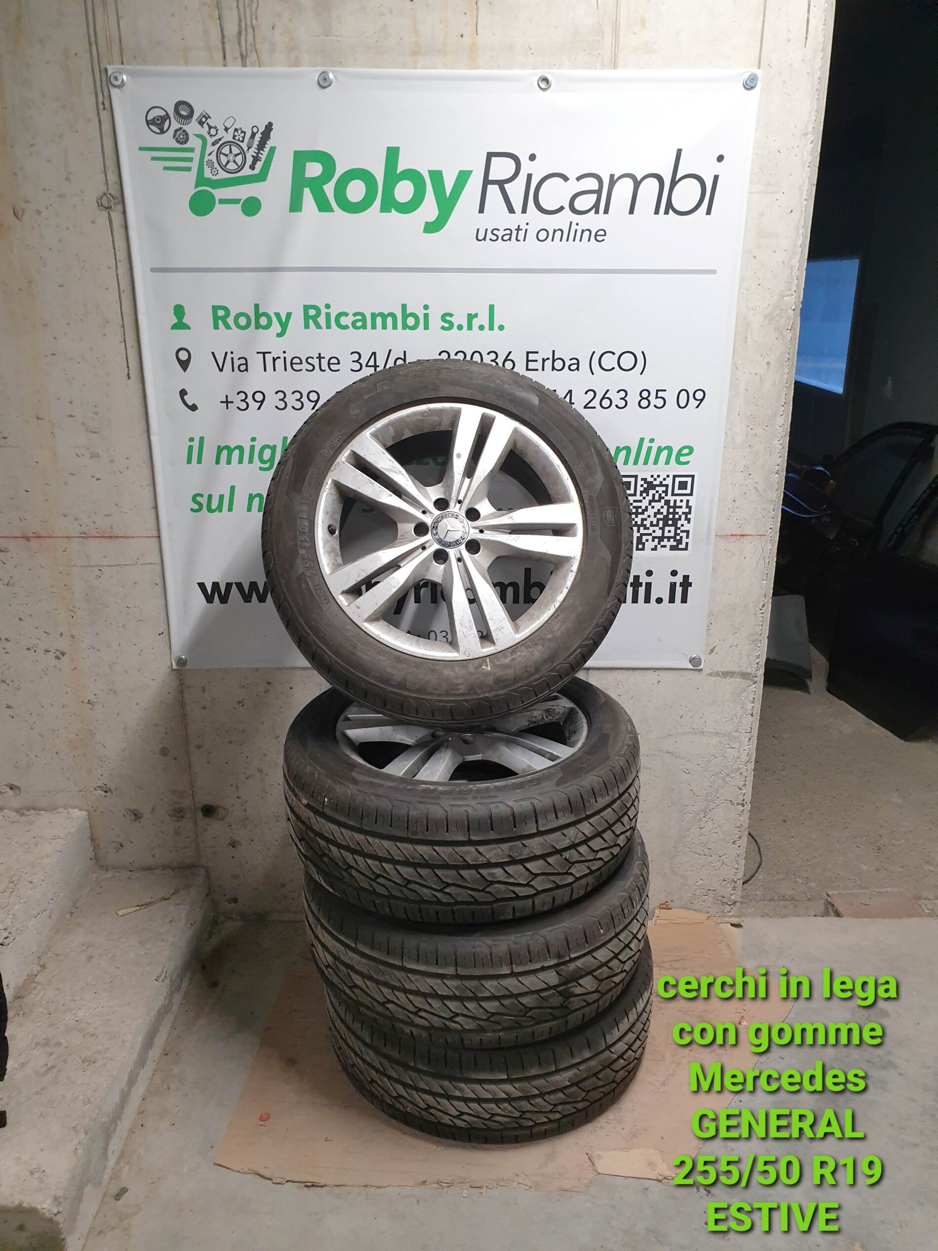 Cerchi in lega con gomme Mercedes GENERAL 255/50 R19 ESTIVE