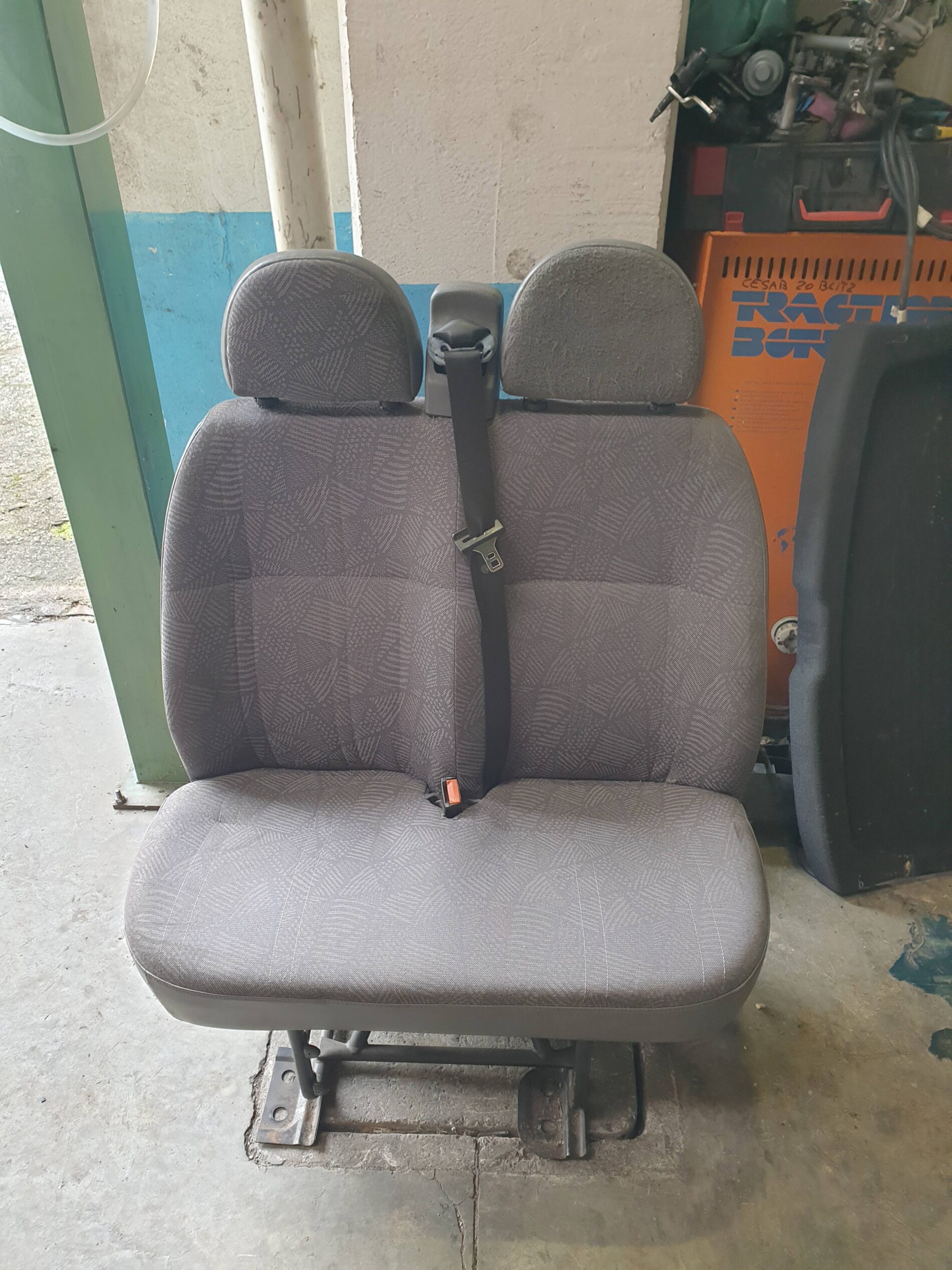 Sedili Anteriori  Lato Passeggero x Ford Transit