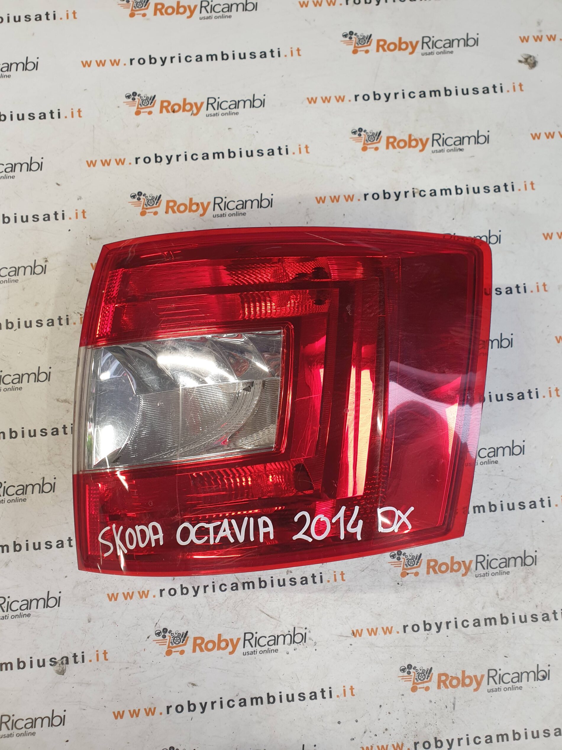 Fanale Posteriore Destro x Skoda Octavia SW – 2014