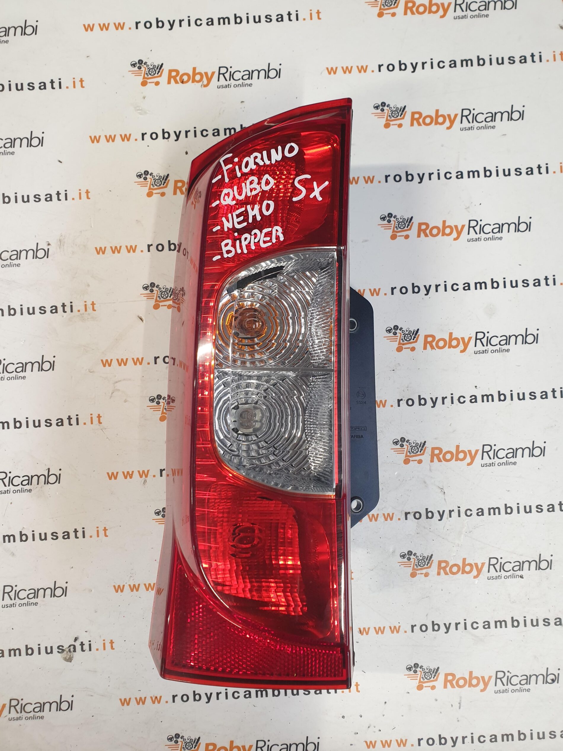 Fanale Posteriore Sinistro x Fiat Fiorino/Qubo/Nemo/Bipper