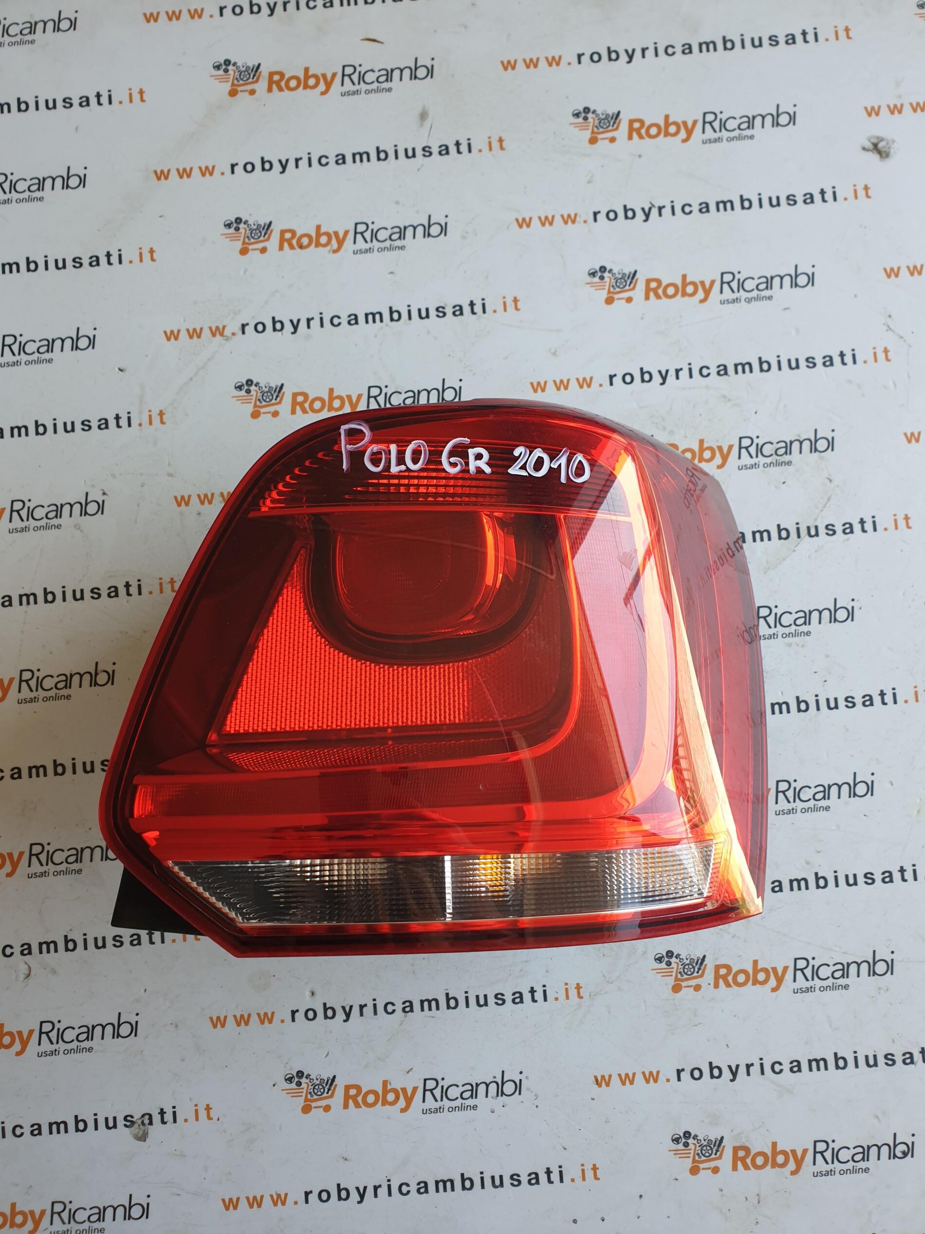 Fanale Posteriore Destro x Volkswagen Polo 6r – 2010/2014