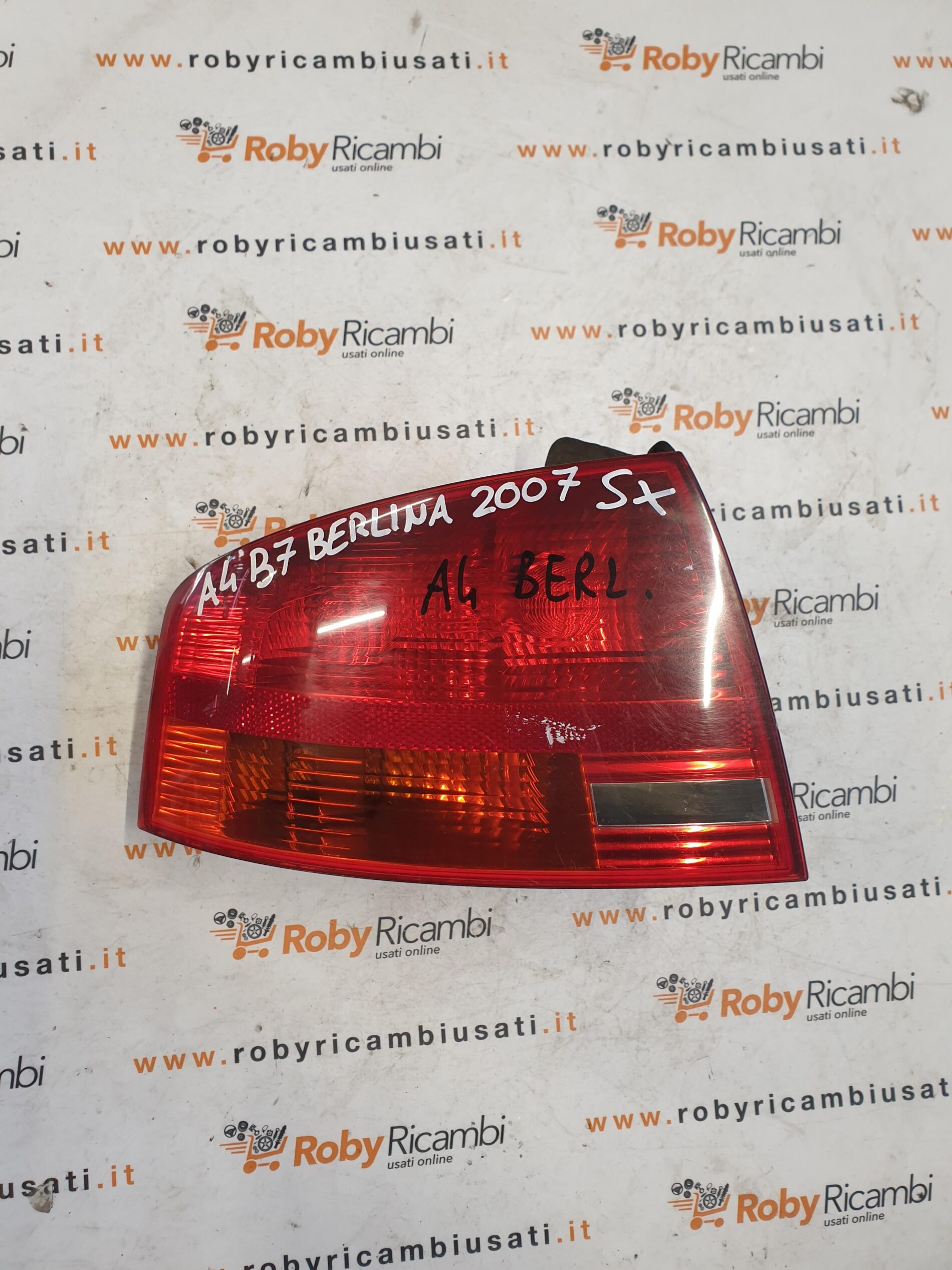 Fanale Posteriore Sinistro x Audi A4 B7 – 2007