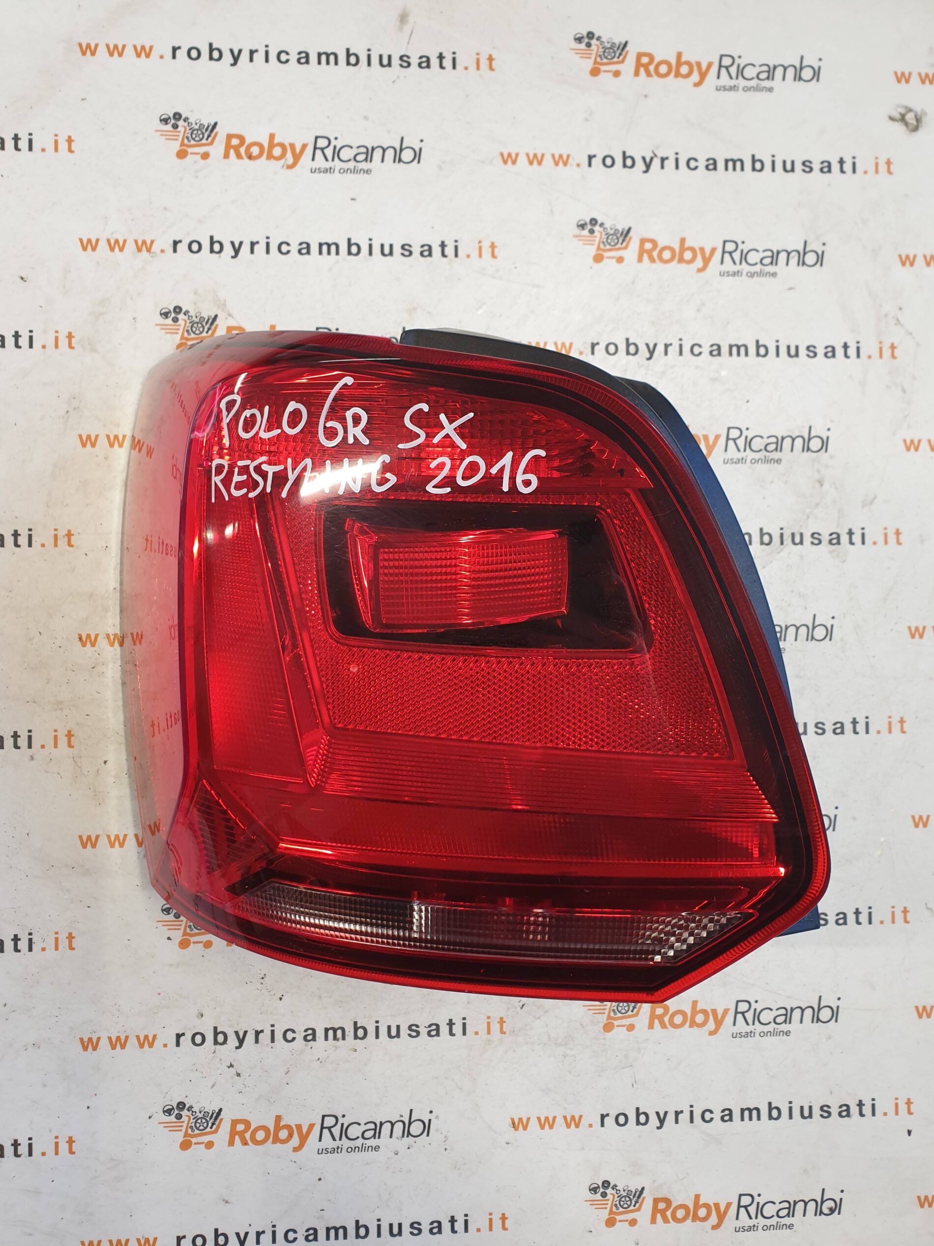 Fanale Posteriore Sinistro x Volkswagen Polo 6R Restyling – 2016