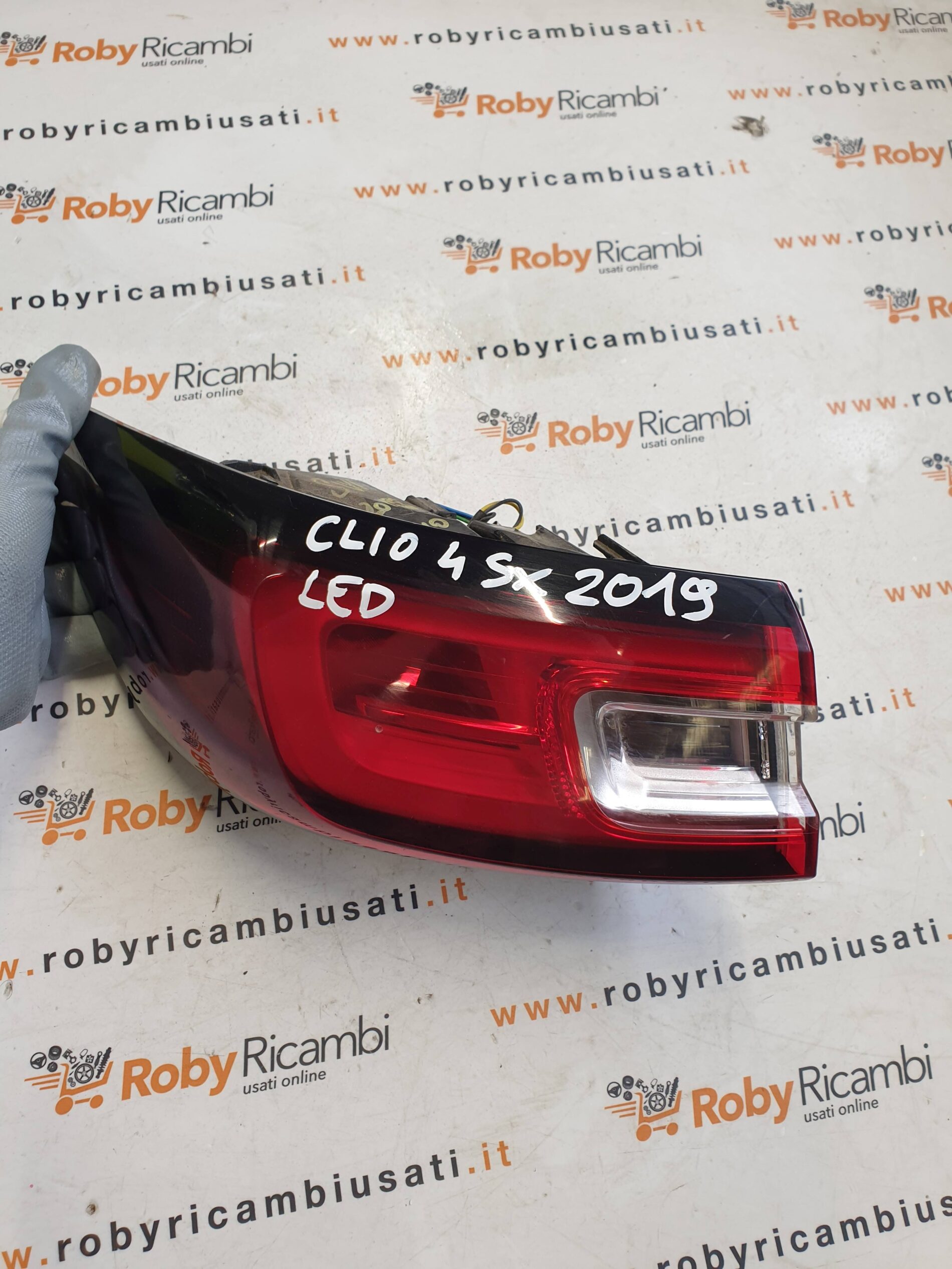 Fanale Posteriore Sinistro x Renault Clio 4 a Led – 2019