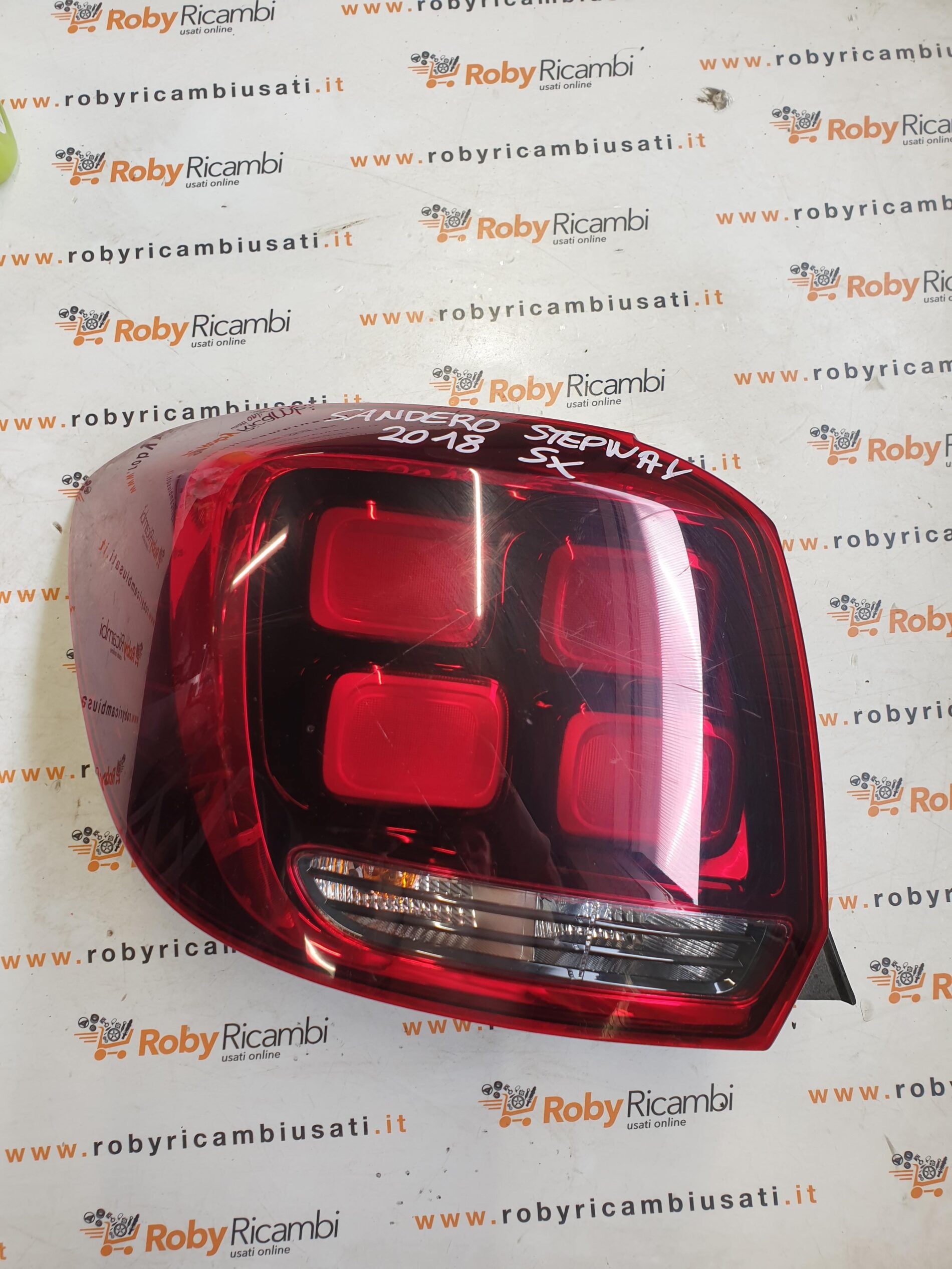 Fanale Posteriore Sinistro x Dacia Sandero Stepway – 2018
