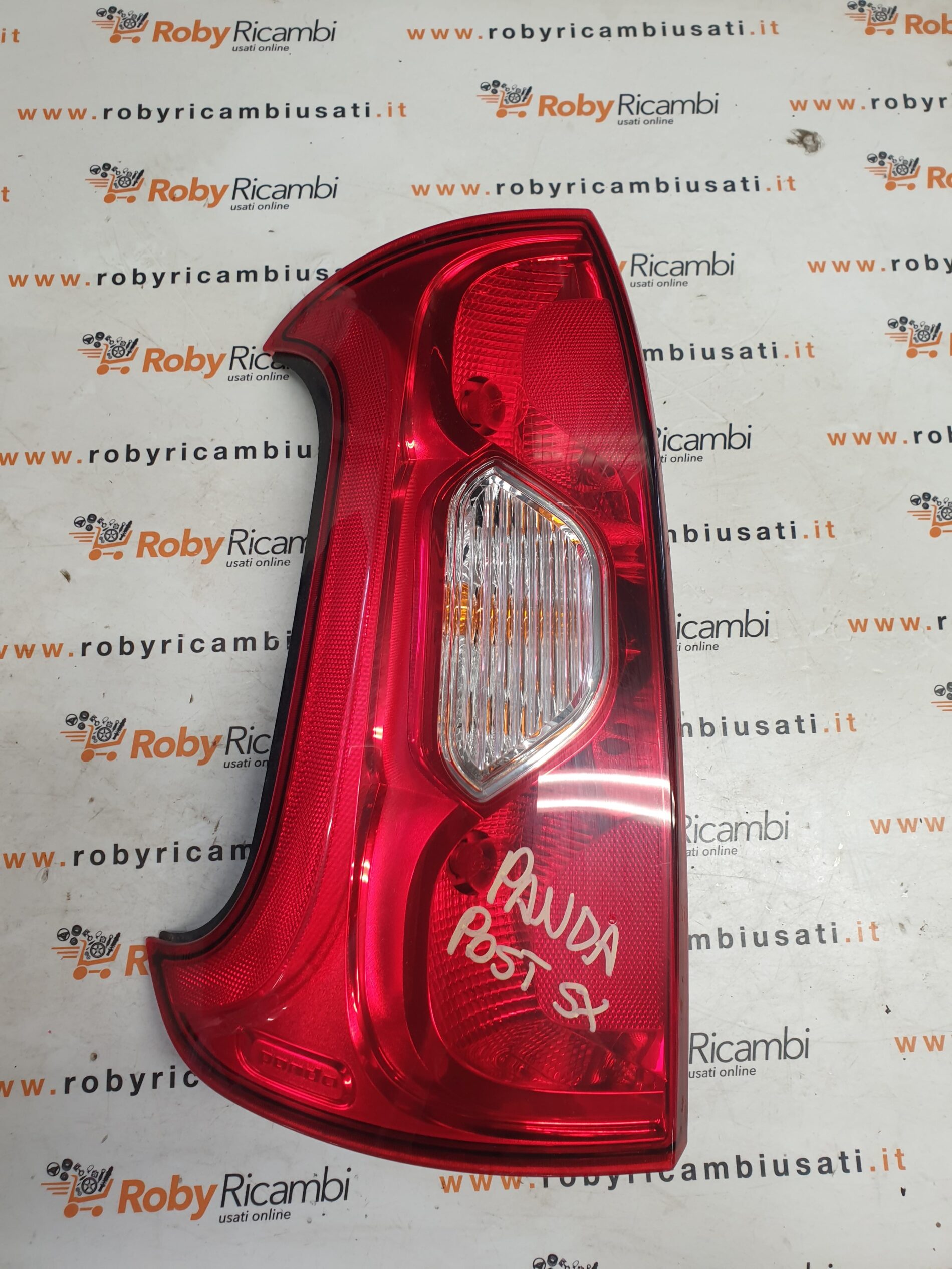 Fanale Posteriore Sinistro x Fiat New Panda – 2011 >