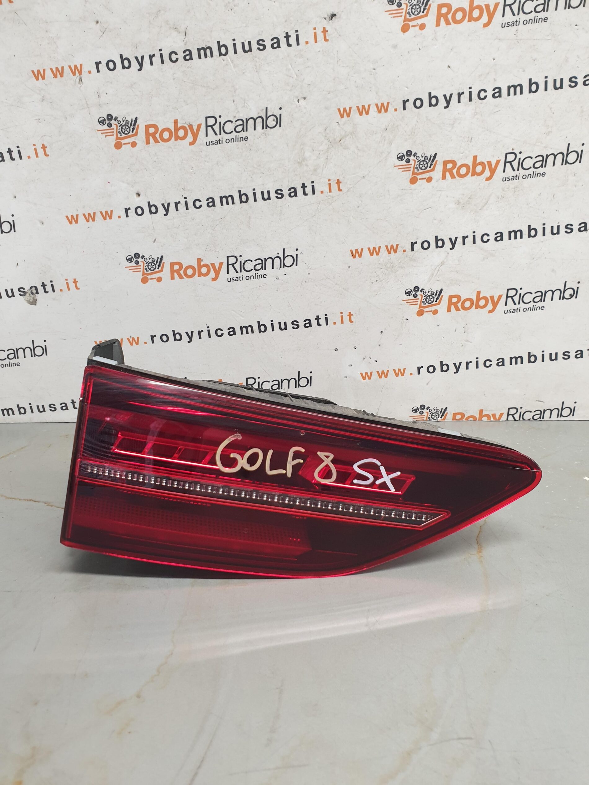 Fanale Posteriore Interno Sinistro Golf 8 – 2023