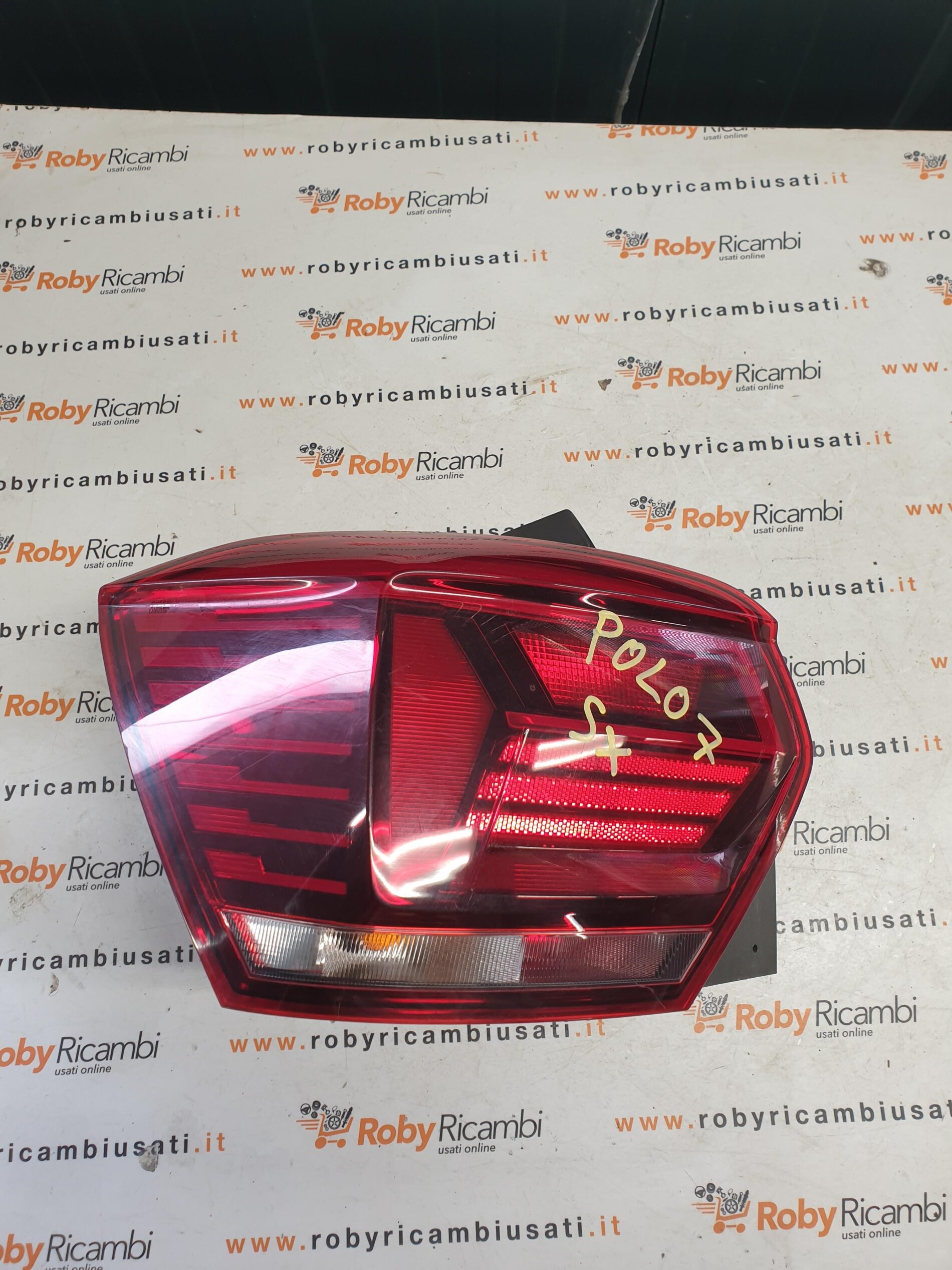 Fanale Posteriore Sinistro x Volkswagen Polo 7 – 2017 >