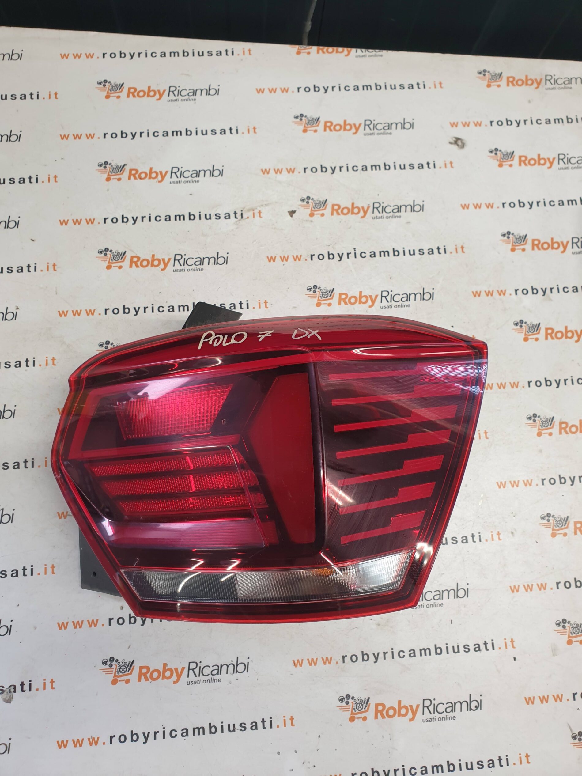 Fanale Posteriore Destro x Volkswagen Polo 7 – 2017 >