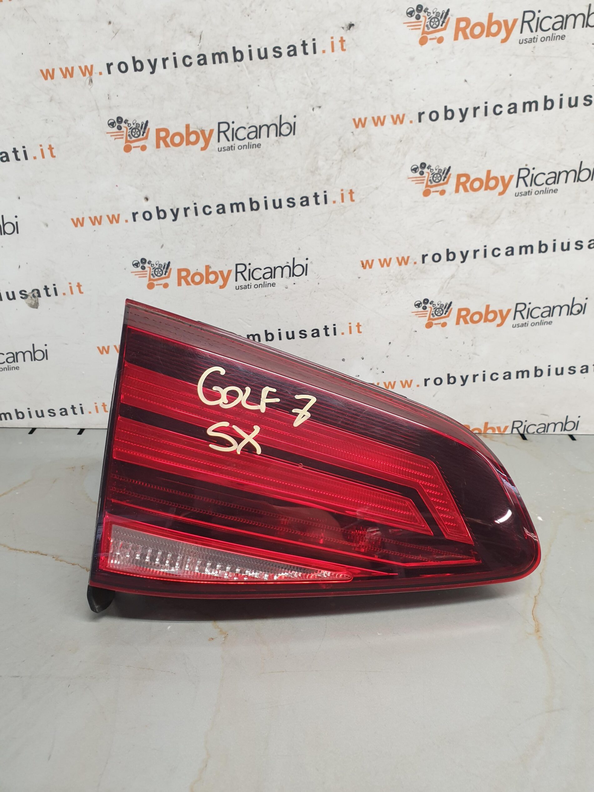 Fanale Posteriore Sinistro Interno x Volkswagen Golf 7.5 – 2016 >