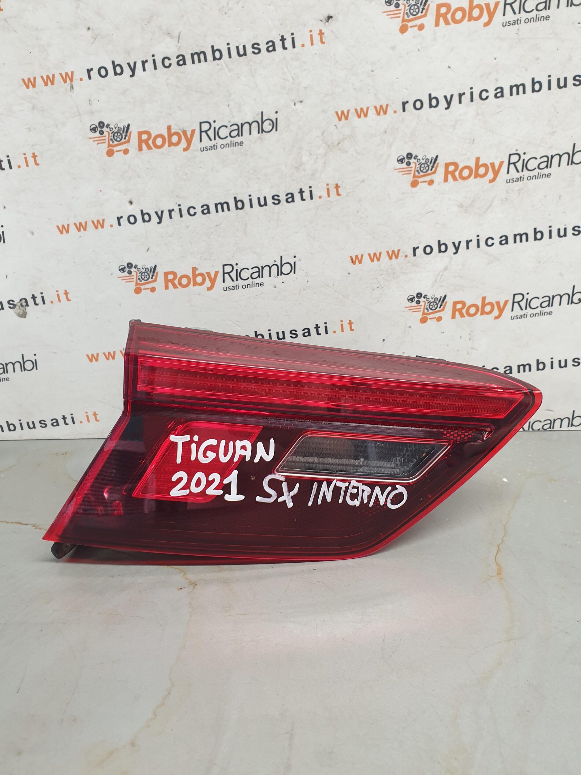 fanale Posteriore Sinistro Interno x Volkswagen Tiguan – 2021