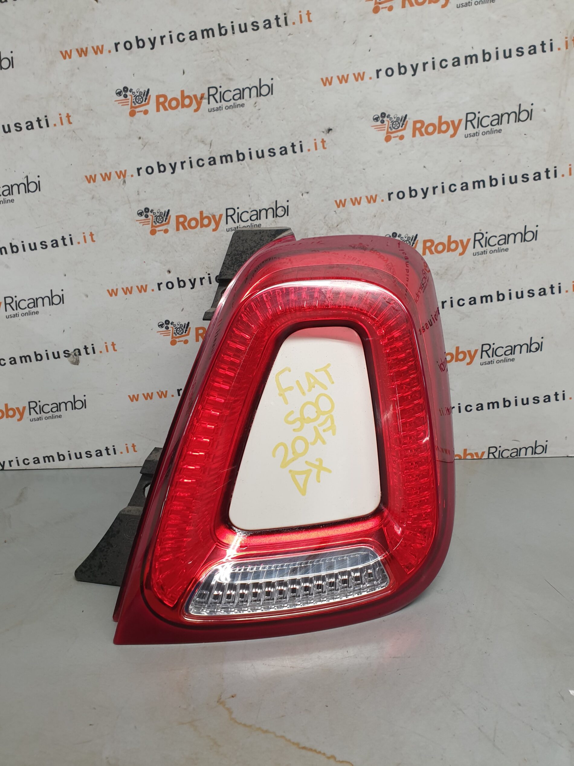 Fanale Posteriore Destro x Fiat 500 – 2015 > Interno Bianco