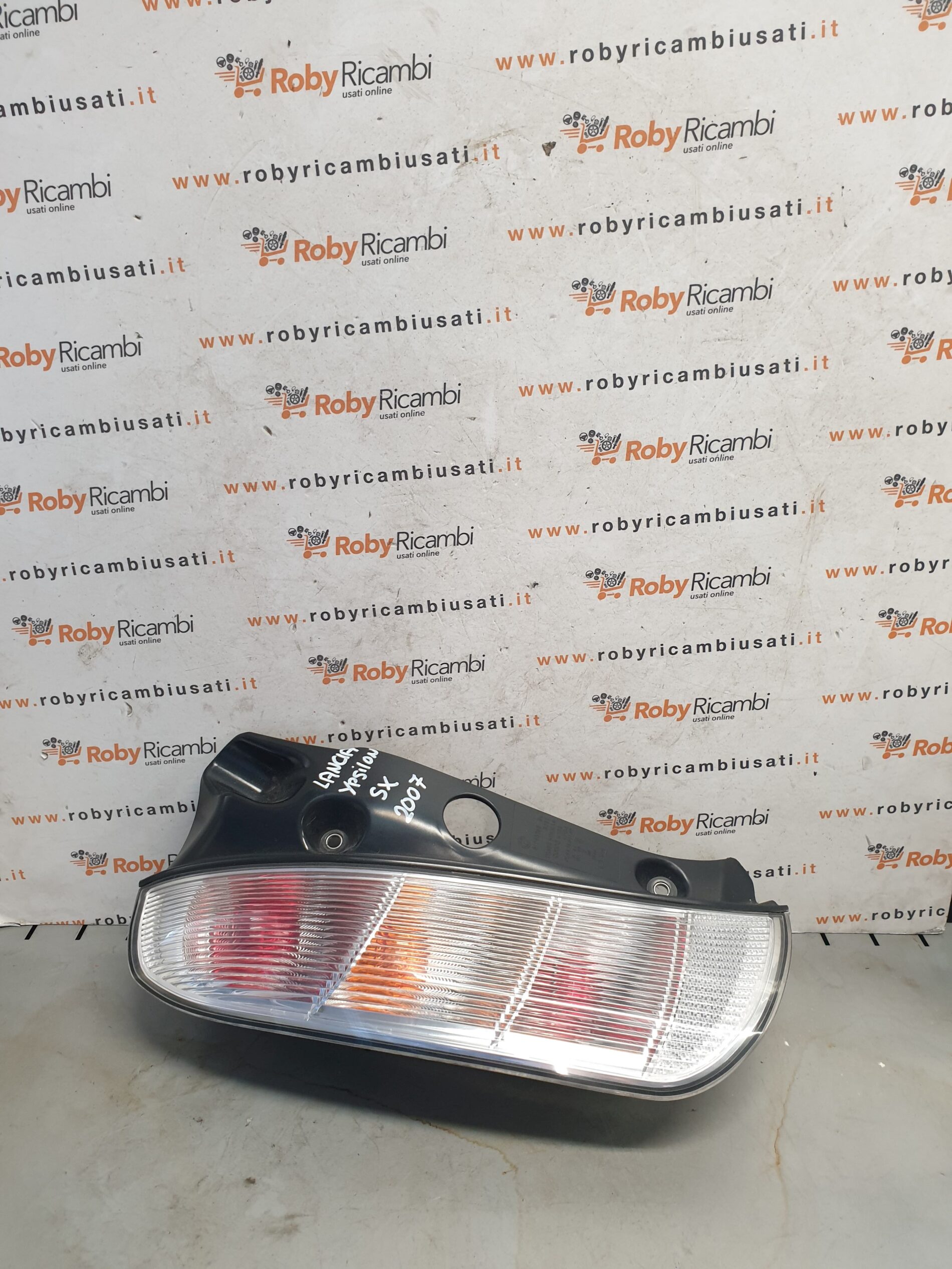 Fanale Posteriore Sinistro x Lancia Ypsilon – 2003/2010