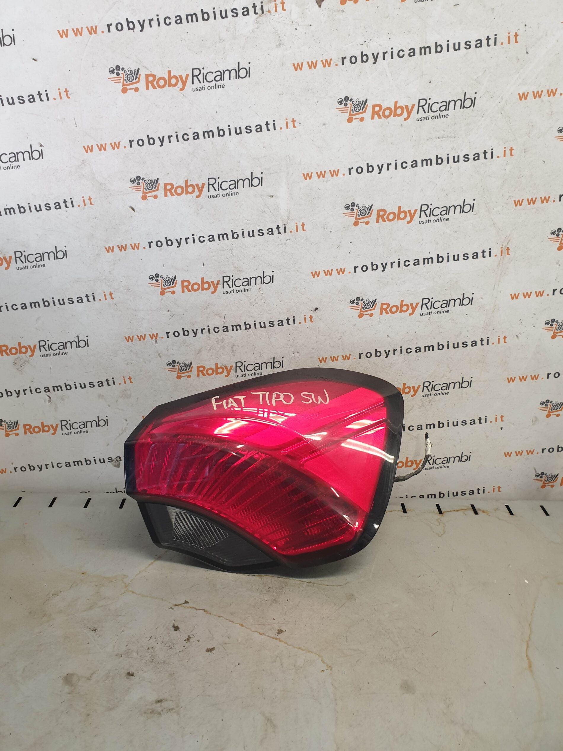 Fanale Posteriore Destro x Fiat Tipo – 2015 >