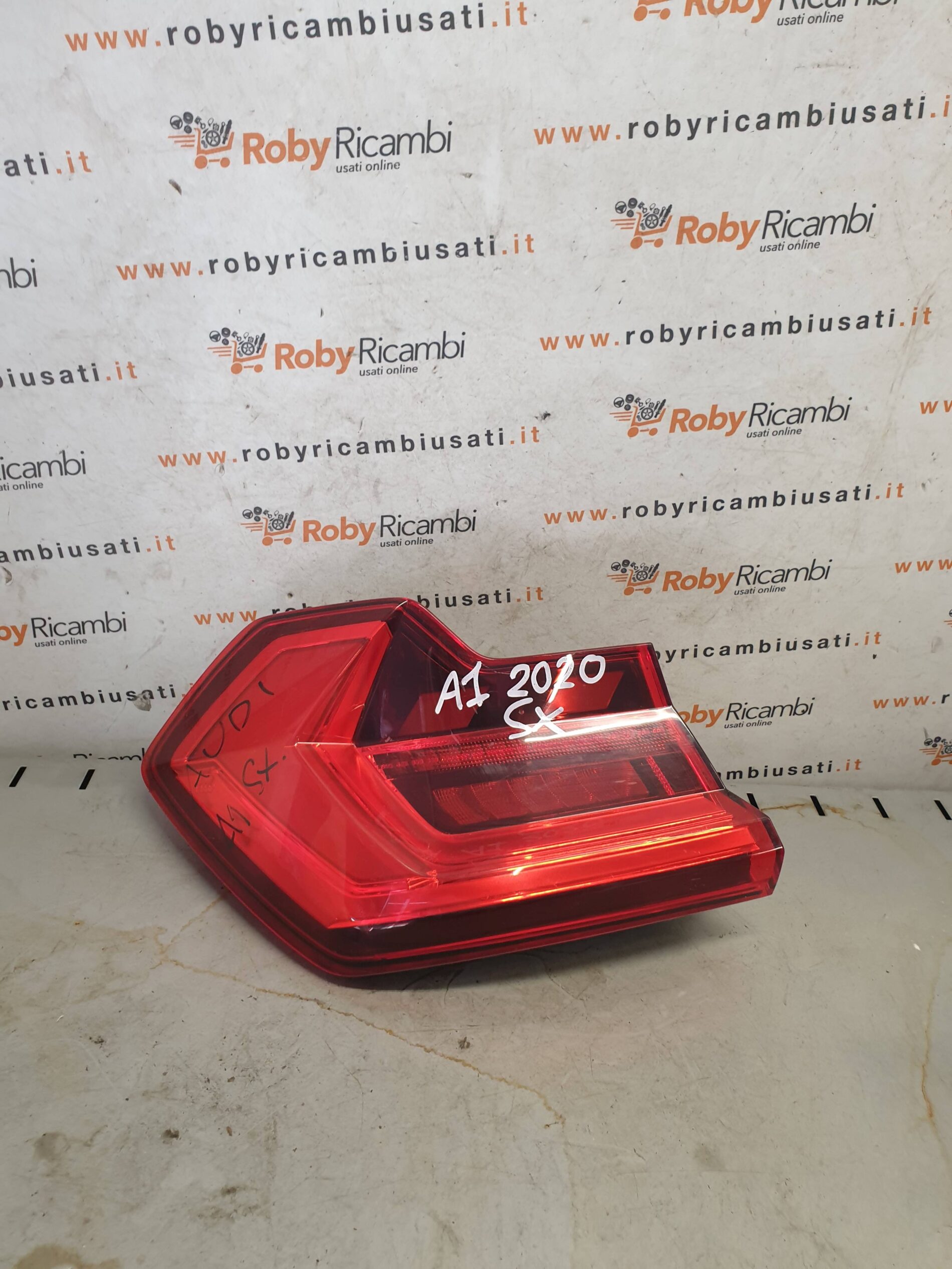 Fanale Posteriore Sinistro x Audi A1 – 2020