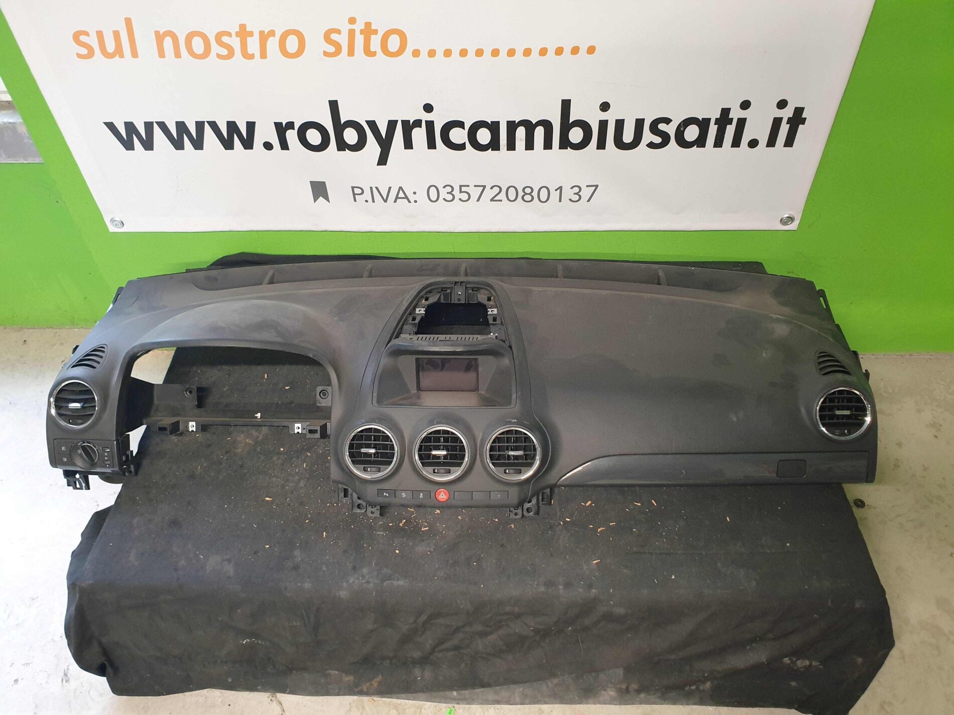 Cruscotto / Plancia x Opel Antara